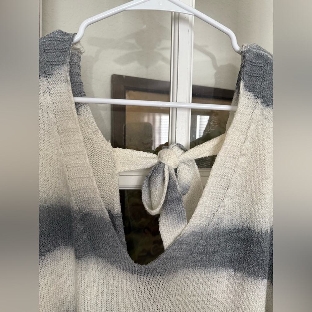 POL Striped Gray and Cream Women's Sweater large oversized - Picture 4 of 9